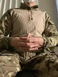 Daddygarry webcam model stream image