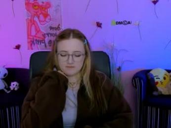 liana_kisses webcam model stream image