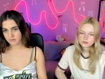 trixy_melison webcam chaturbate model stream image