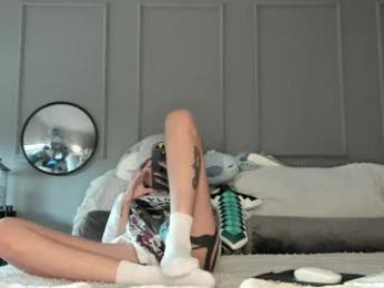 lonelly_lolly98 webcam model stream image