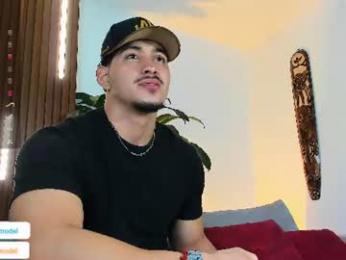 lucasanto_ webcam model stream image
