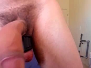 hung_dude_19 webcam model stream image