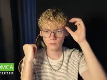 kirill_20_cm webcam chaturbate model stream image