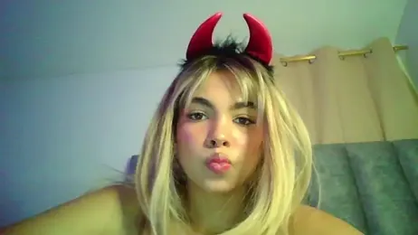 Kiri_Cutee webcam model stream image