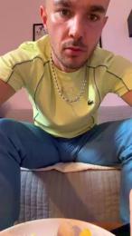 SeQ75 webcam model stream image