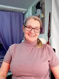 irinamaux webcam model stream image