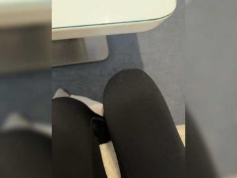 Kristi-Lauraa webcam model stream image