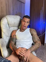 blackboy-strong webcam model stream image