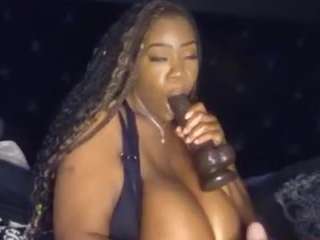 ceeceelyfe webcam model stream image