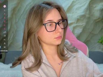 Unearthly webcam model stream image
