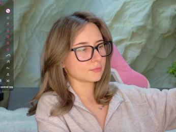 Unearthly webcam model stream image