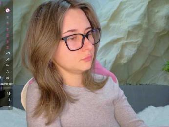 Unearthly webcam model stream image