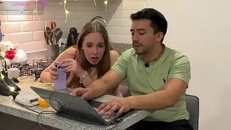 Sofii_n_Diego webcam model stream image