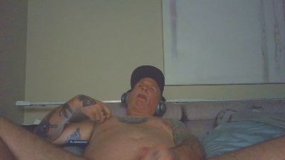 overmydaddbody webcam cam4 model stream image