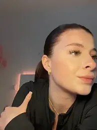 Mia-Minou webcam model stream image