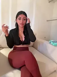 sweetAli_ webcam model stream image