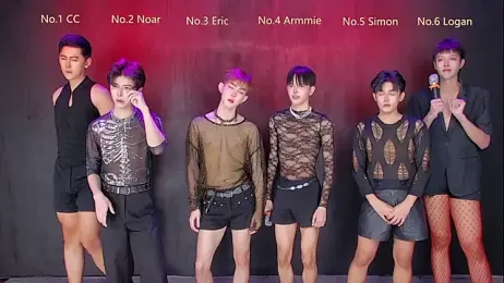 Queen-Vibe webcam stripchat model stream image