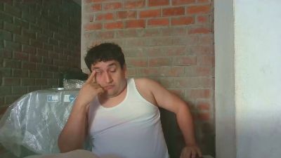 builtfpleasure webcam model stream image