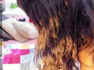 laurasaenz01 webcam model stream image