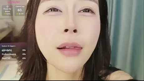 yiyi_3523 webcam model stream image