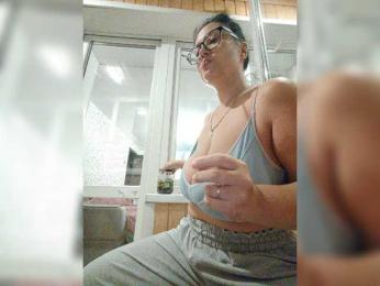 Polyk93 webcam model stream image