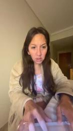 Queenyes webcam model stream image