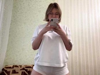 Sweetmeow webcam bongacams model stream image