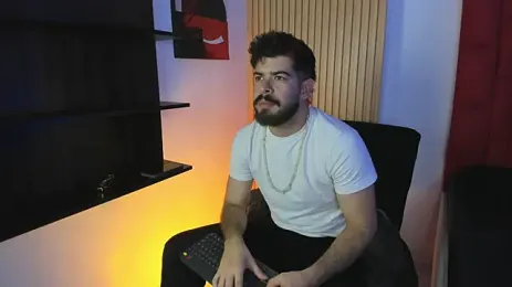 DomBoy_ webcam model stream image
