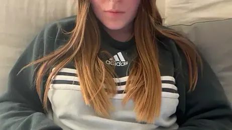 Lucyschickt webcam stripchat model stream image