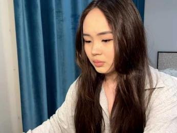 LatrishaAltigs webcam bongacams model stream image