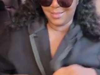 sexysagittarius1212 webcam model stream image