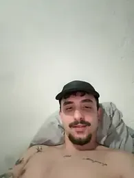 NovinnGB webcam model stream image