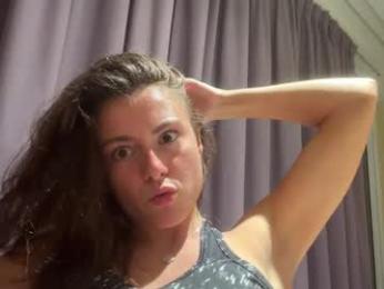 asleyfabello webcam model stream image