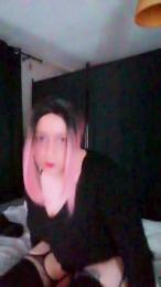KarinePulpyTv webcam model stream image