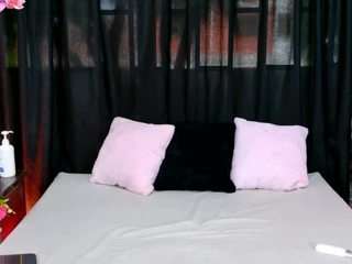 black-rosse1 webcam model stream image