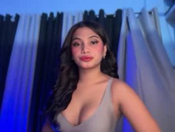 sweet_scarllet12 webcam model stream image