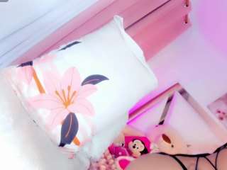 mia-novoa-1 webcam camsoda model stream image