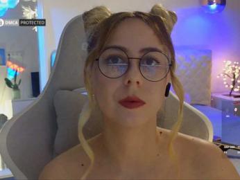 capuchina_v_taverne webcam bongacams model stream image