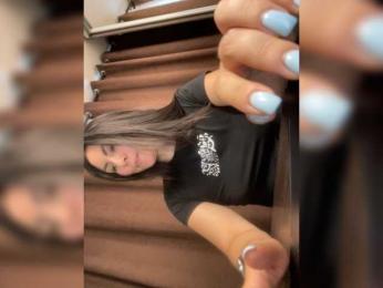 _Alexandra_ webcam model stream image