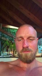 c0ckcomb webcam model stream image