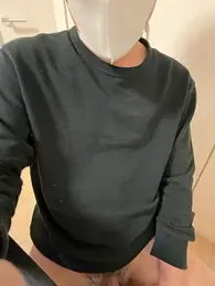 74r__z webcam model stream image