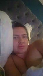 Wetwipeanddry webcam model stream image