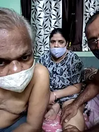 HoneyHush webcam model stream image