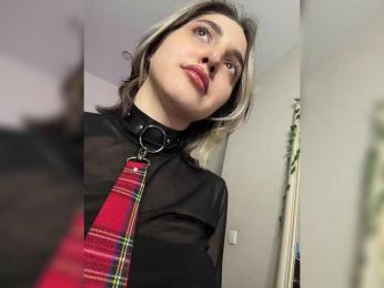 Honey_buns webcam bongacams model stream image