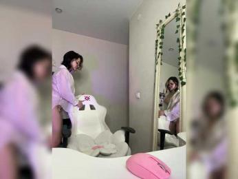 Honey_buns webcam bongacams model stream image