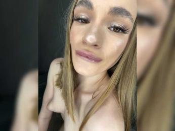 Pussyya webcam bongacams model stream image