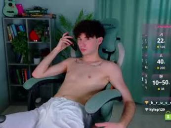 moon_gloww webcam chaturbate model stream image