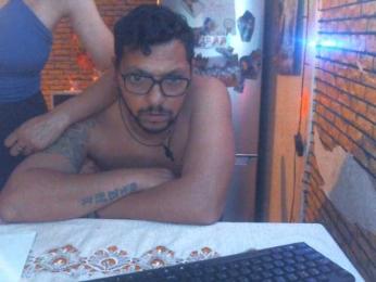 couplereal webcam model stream image