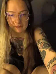mamiedonuts webcam model stream image