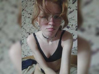 ManyaHots webcam model stream image